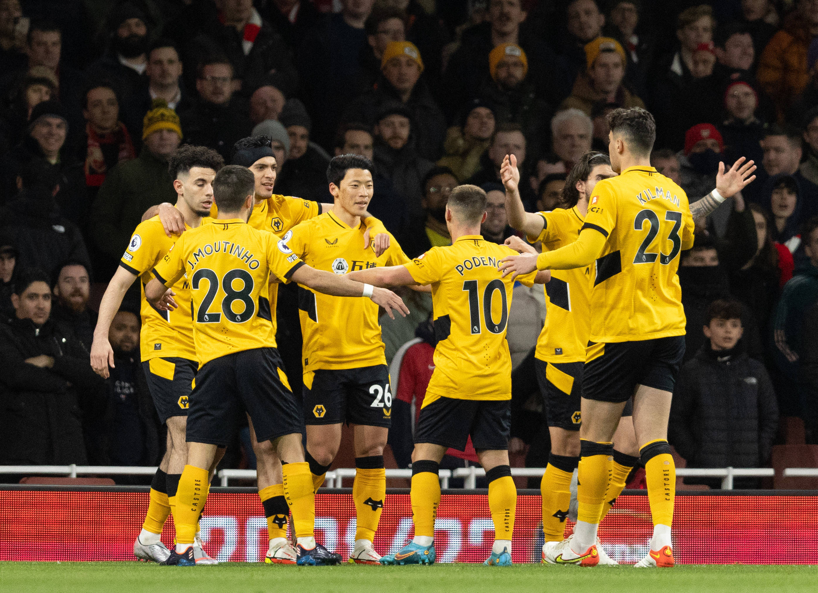 表现尤为亮 表现尤为亮