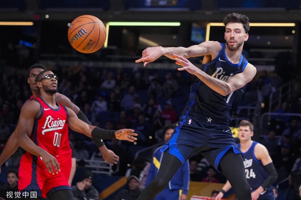 而更令人惊 而更令人惊